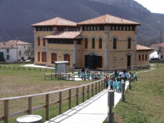 CASA DEL PARQUE DEL MONUMENTO NATURAL DE OJO GUAREÑA