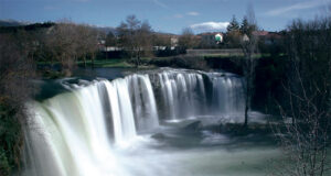 CASCADA DEL PEÑÓN DE PEDROSA DE TOBALINA