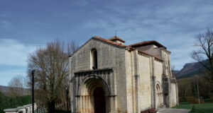 IGLESIA SANTA MARÍA DE SIONES