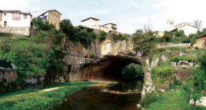 PUENTEDEY, UNO DE LOS PUEBLOS MÁS BONITOS DE ESPAÑA