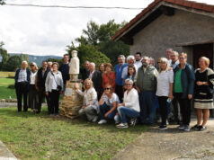 La Asociación Cultural Recreativa de Baranda rindió Homenaje a los maestros y maestras de las antiguas escuelas