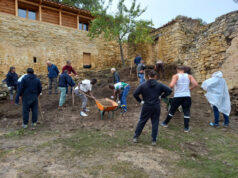 Treinta personas privadas de libertad colaboran en la rehabilitación del monasterio de Rioseco