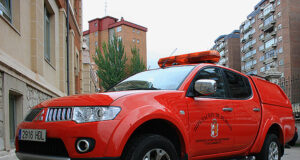 Trres heridos al colisionar dos turismos en la Merindad de Montija